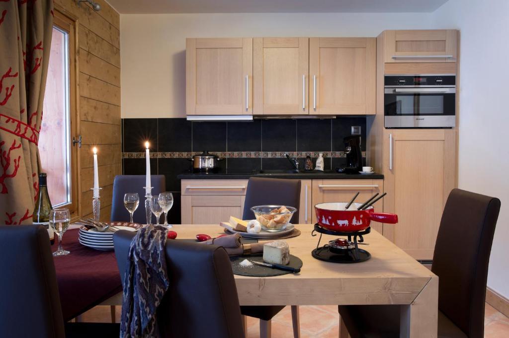 Cgh Residences & Spas Les Chalets D'Angele Châtel Rum bild